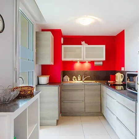 Guestready - Spacious Flat For 2 With A Balcony Appartement *